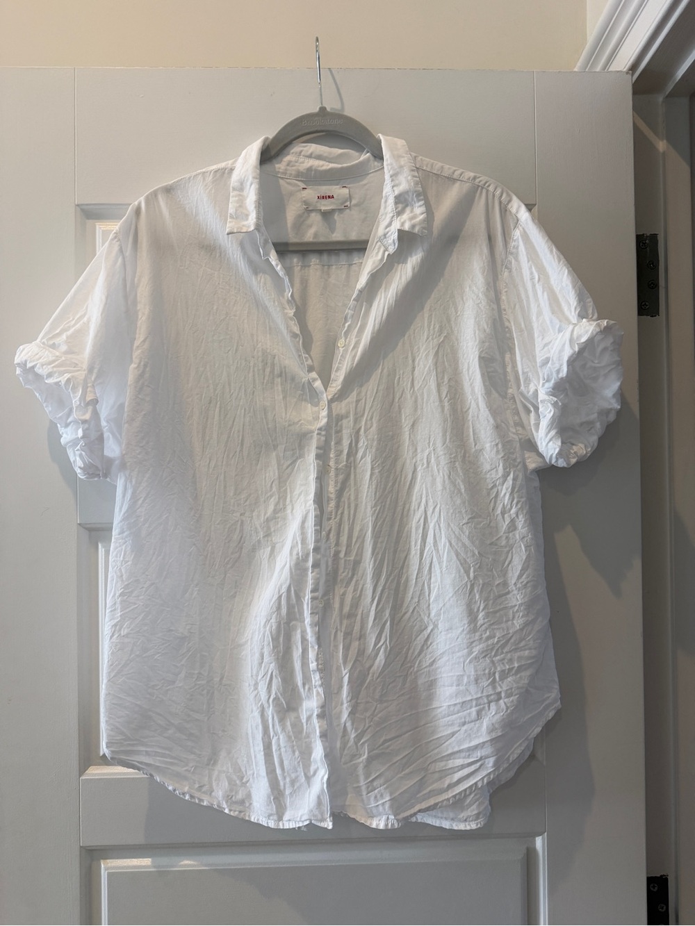 XiRENA White Short-Sleeve Channing Button-Down Shirt M (like new) - Picture 3 of 5